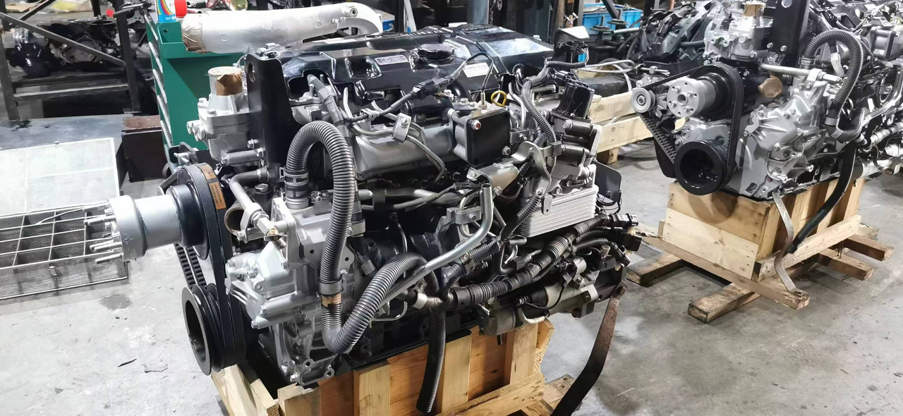 MITSUBISHI 4M50 - Dzinējs - Ekskavators: foto 1 MITSUBISHI 4M50 - Dzinējs - Ekskavators: foto 1