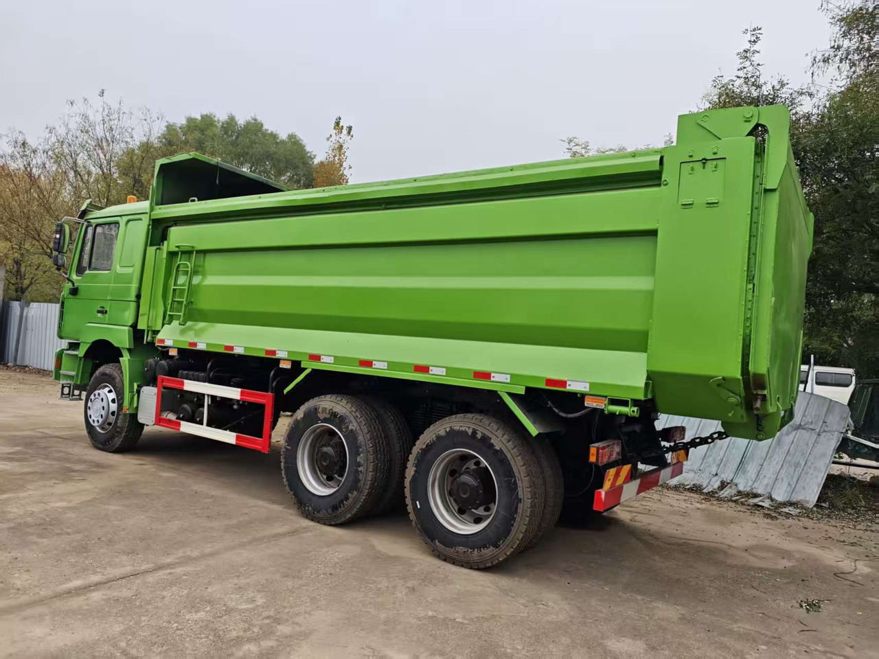 SHACMAN F3000 - Autocisterna: foto 1 SHACMAN F3000 - Autocisterna: foto 1