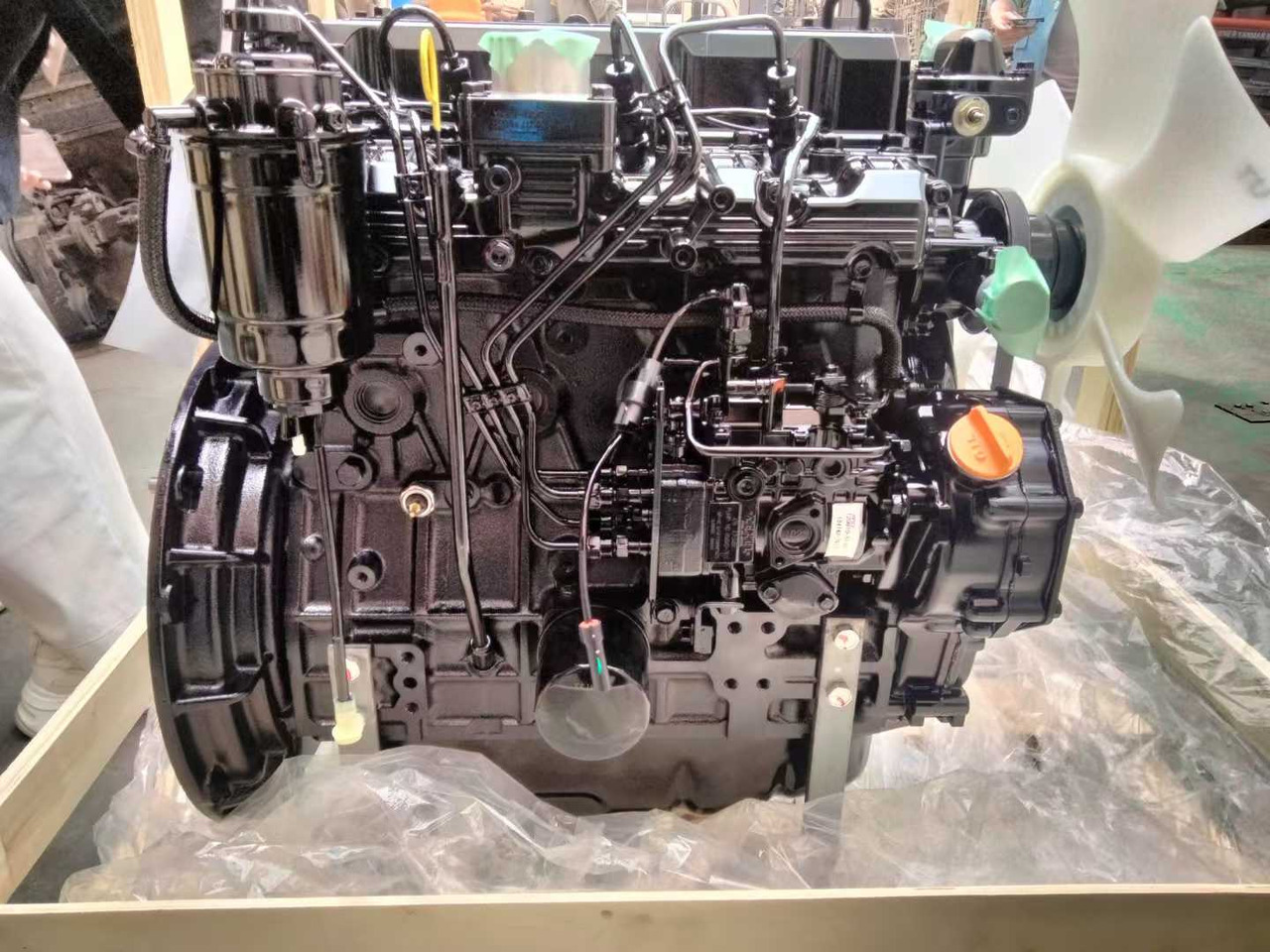 YANMAR 4TNE98 - Dzinējs - Autokrāvējs: foto 3 YANMAR 4TNE98 - Dzinējs - Autokrāvējs: foto 3