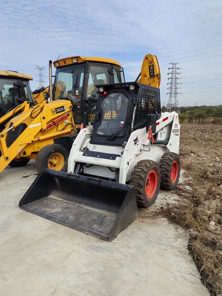 BOBCAT used second-hand good condition Bobcat S18 - Kompaktiekrāvējs: foto 2 BOBCAT used second-hand good condition Bobcat S18 - Kompaktiekrāvējs: foto 2