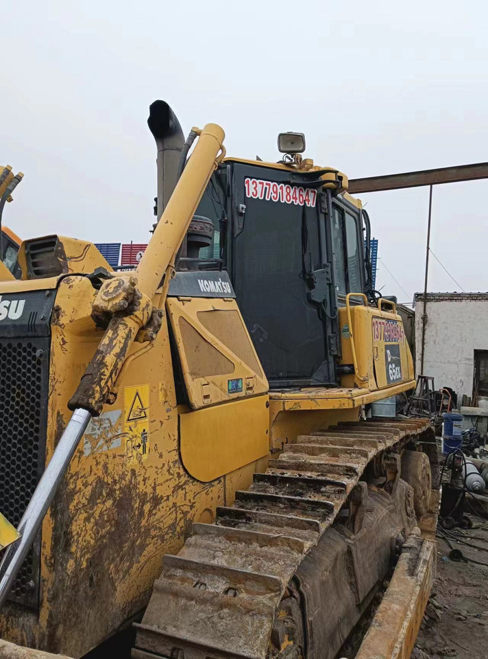 BULLDOZER Used Komatsu Bulldozer D65ex Strong Power Komatsu D65ex Track Dozer for Sale - Buldozers: foto 3 BULLDOZER Used Komatsu Bulldozer D65ex Strong Power Komatsu D65ex Track Dozer for Sale - Buldozers: foto 3