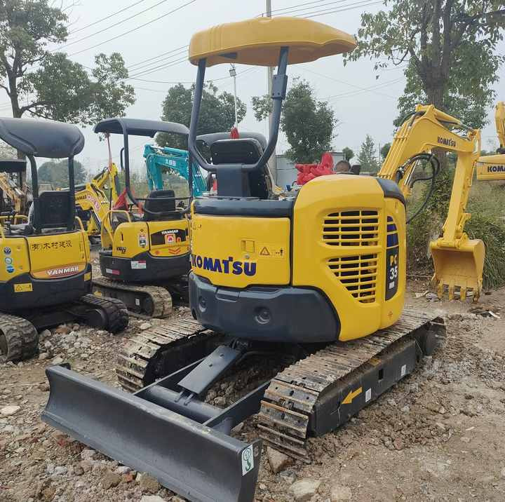 Best Quality Komatsu PC35-2 Used Mini Excavator Earth-moving Machinery in Good Condition - Kāpurķēžu ekskavators: foto 1 Best Quality Komatsu PC35-2 Used Mini Excavator Earth-moving Machinery in Good Condition - Kāpurķēžu ekskavators: foto 1