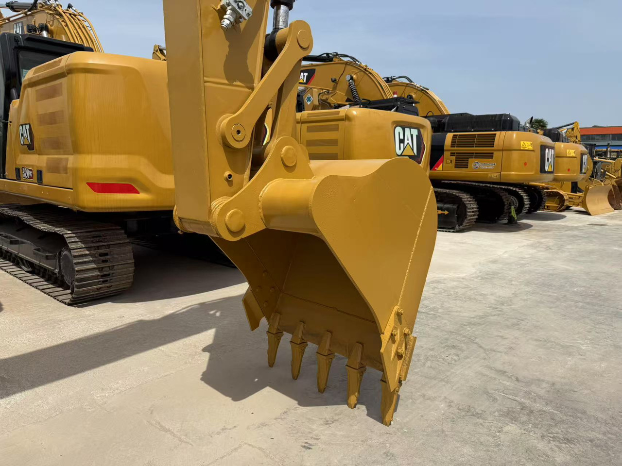 CATERPILLAR 320GC - Kāpurķēžu ekskavators: foto 3 CATERPILLAR 320GC - Kāpurķēžu ekskavators: foto 3