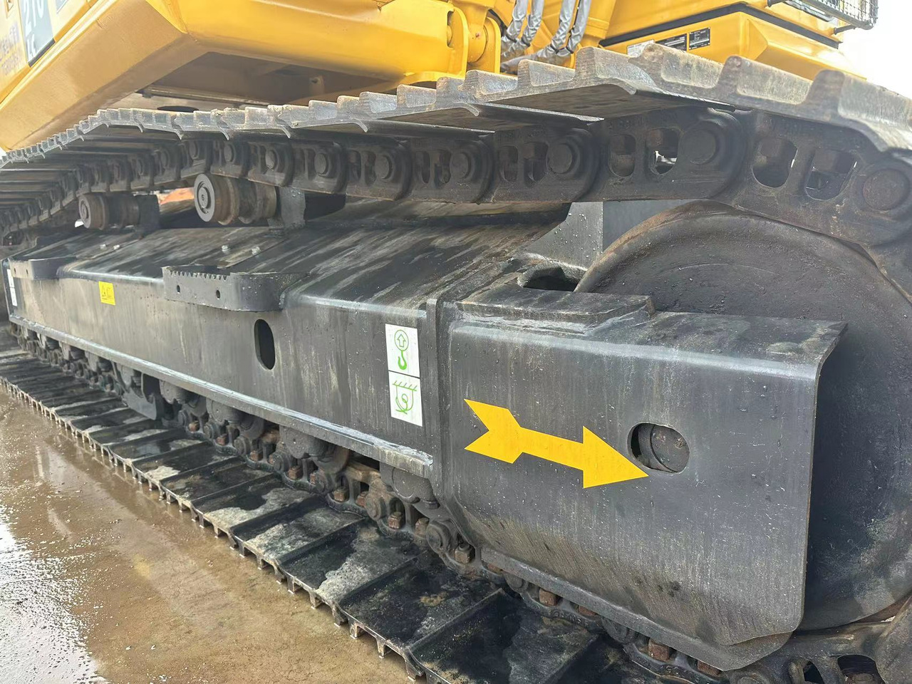CRAWLER EXCAVATOR Used Good Quality Japan Original PC210-8 in Good Condition PC210-8 Komatsu - Kāpurķēžu ekskavators: foto 5 CRAWLER EXCAVATOR Used Good Quality Japan Original PC210-8 in Good Condition PC210-8 Komatsu - Kāpurķēžu ekskavators: foto 5
