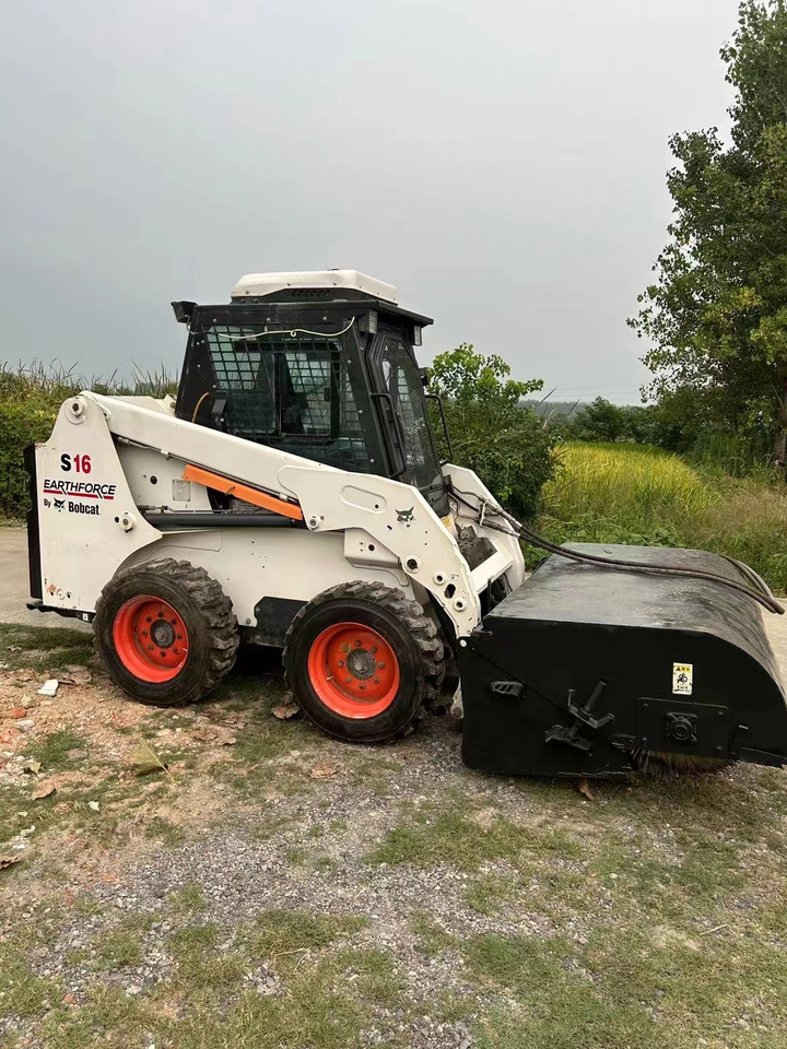 BOBCAT used skidsteer wheel Bobcat S18 High Quality - Celtniecības tehnika: foto 2 BOBCAT used skidsteer wheel Bobcat S18 High Quality - Celtniecības tehnika: foto 2