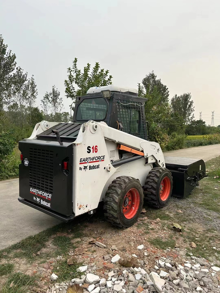 BOBCAT used skidsteer wheel Bobcat S18 High Quality - Celtniecības tehnika: foto 3 BOBCAT used skidsteer wheel Bobcat S18 High Quality - Celtniecības tehnika: foto 3