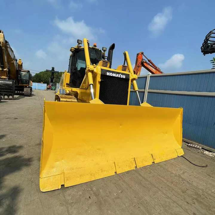 Cheap Price komatsu D65 Bulldozer with Ripper , Original Made Dozer komatsu D65 , komatsu D65p D80p D85p Bulldozer - Buldozers: foto 2 Cheap Price komatsu D65 Bulldozer with Ripper , Original Made Dozer komatsu D65 , komatsu D65p D80p D85p Bulldozer - Buldozers: foto 2