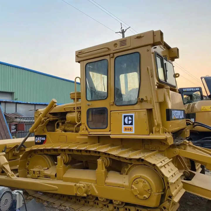 Good Condition D6D Mini Bulldozer New Crawler Bulldozer with Parts Price Bulldozers - Buldozers: foto 3 Good Condition D6D Mini Bulldozer New Crawler Bulldozer with Parts Price Bulldozers - Buldozers: foto 3