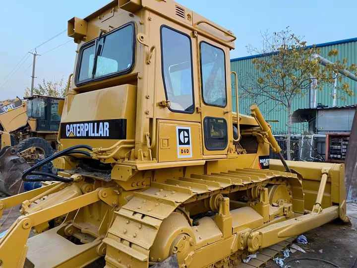 Good Condition D6D Mini Bulldozer New Crawler Bulldozer with Parts Price Bulldozers - Buldozers: foto 4 Good Condition D6D Mini Bulldozer New Crawler Bulldozer with Parts Price Bulldozers - Buldozers: foto 4