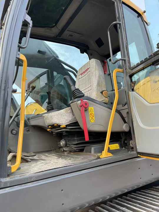Good Condition VOLVO EC480DL Excavator Low Price Large Hydraulic Crawler Excavator volvo 480dl for Sale - Kāpurķēžu ekskavators: foto 2 Good Condition VOLVO EC480DL Excavator Low Price Large Hydraulic Crawler Excavator volvo 480dl for Sale - Kāpurķēžu ekskavators: foto 2