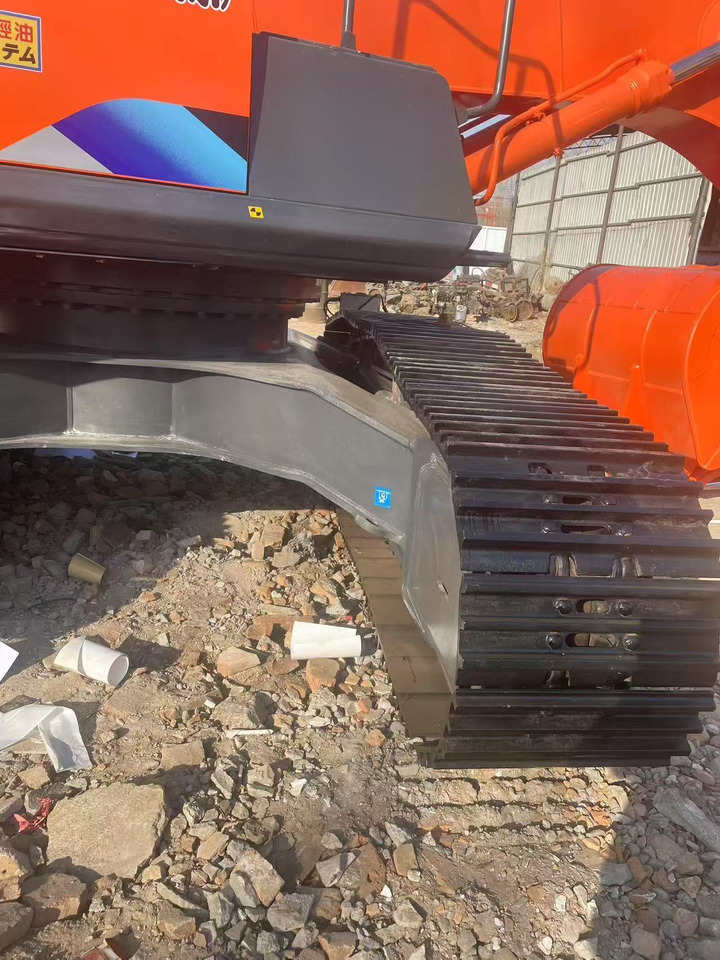 HITACHI Good Condition Used Excavator ZX350-3G - Kāpurķēžu ekskavators: foto 3 HITACHI Good Condition Used Excavator ZX350-3G - Kāpurķēžu ekskavators: foto 3