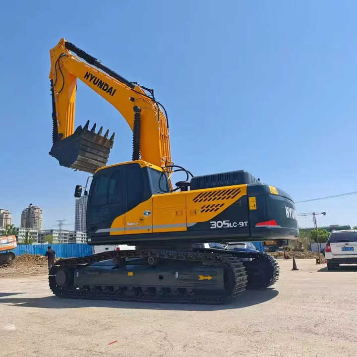Heavy-Duty Hyundai 305 Excavator for Mining & Construction - Well-Maintained, Warranty Included - Kāpurķēžu ekskavators: foto 1 Heavy-Duty Hyundai 305 Excavator for Mining & Construction - Well-Maintained, Warranty Included - Kāpurķēžu ekskavators: foto 1