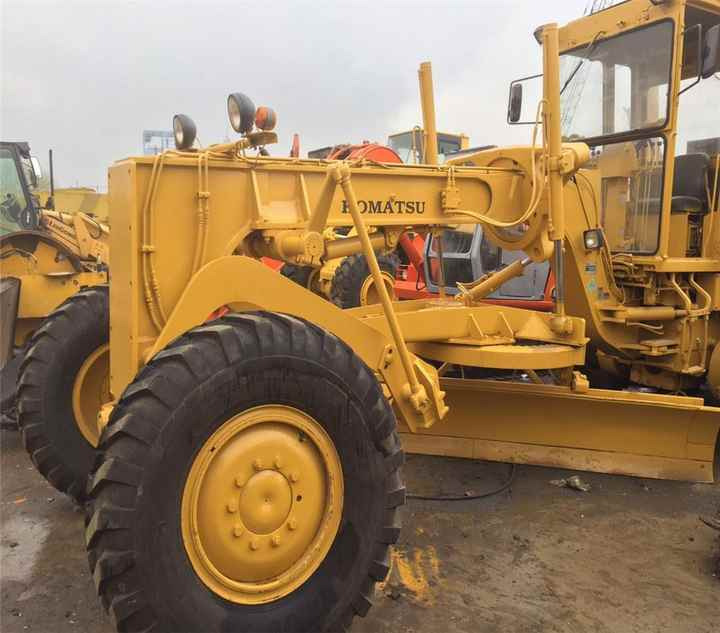 Japan Original Used Komatsu GD661A-1 Motor Grader GD661 in Condition - Greiders: foto 3 Japan Original Used Komatsu GD661A-1 Motor Grader GD661 in Condition - Greiders: foto 3
