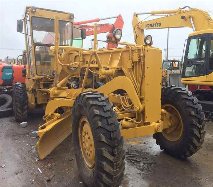 Japan Original Used Komatsu GD661A-1 Motor Grader GD661 in Condition - Greiders: foto 2 Japan Original Used Komatsu GD661A-1 Motor Grader GD661 in Condition - Greiders: foto 2