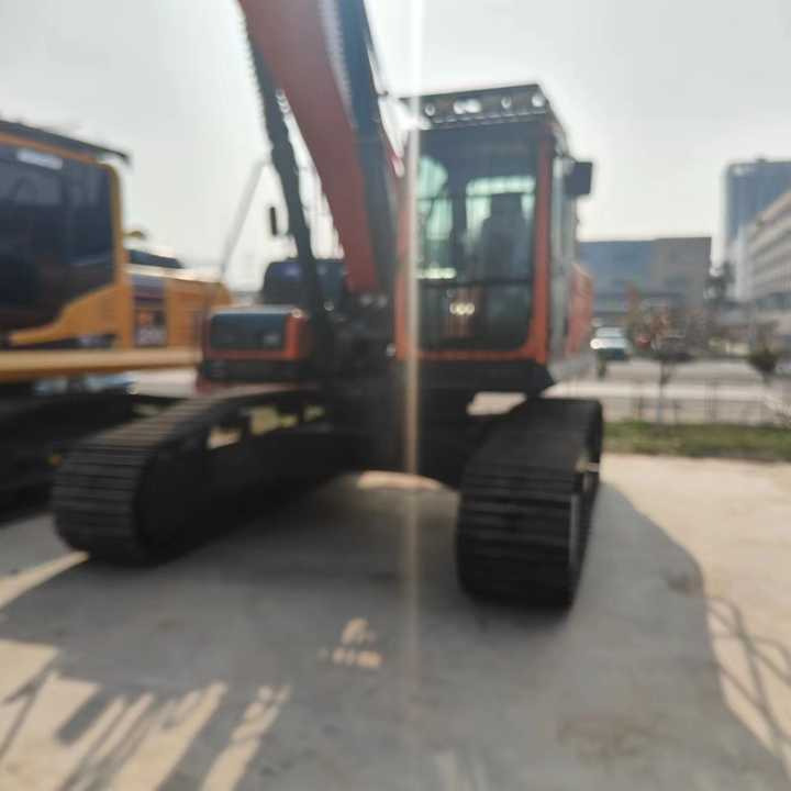 Korea Made Doosan Digger Dx300lc Doosan Used Machinery Excavator , Doosan Dx220 Dx300 Dx200 - Ekskavators: foto 4 Korea Made Doosan Digger Dx300lc Doosan Used Machinery Excavator , Doosan Dx220 Dx300 Dx200 - Ekskavators: foto 4