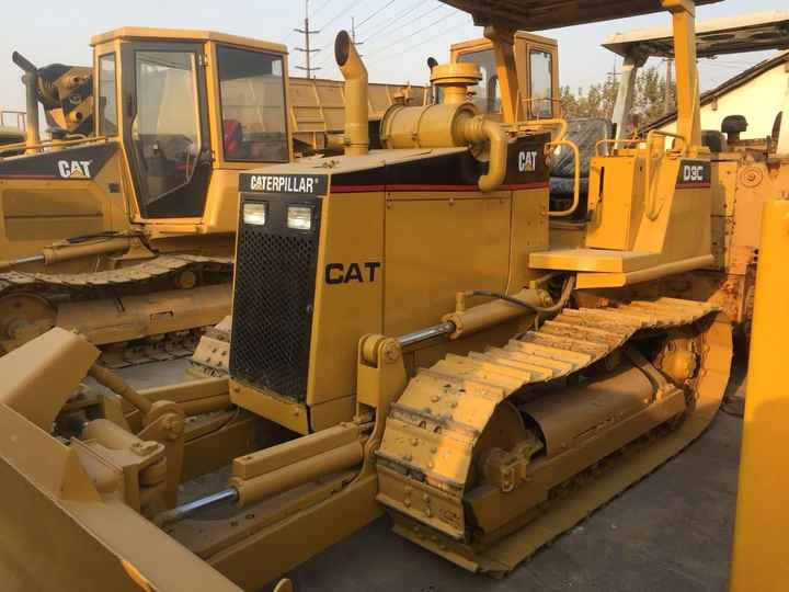 Mini CAT Bulldozer D3c D3 D3k D3m D4h D4m D4k D5h D5g D5k D5m Used Bulldozer with Ripper for Sale - Buldozers: foto 4 Mini CAT Bulldozer D3c D3 D3k D3m D4h D4m D4k D5h D5g D5k D5m Used Bulldozer with Ripper for Sale - Buldozers: foto 4