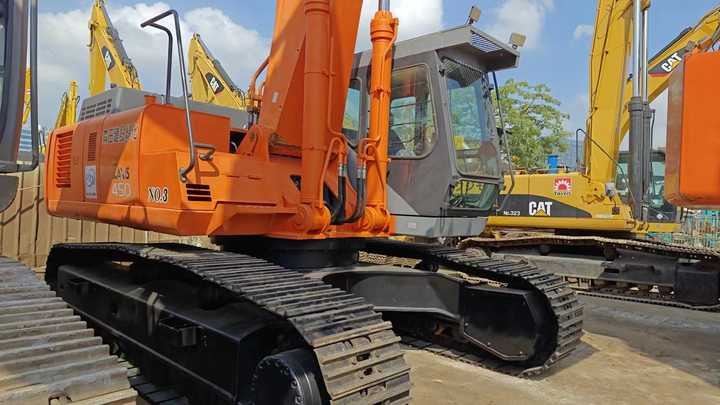 Original Japan Hitachi ZX450 Excavator Hitachi Excavator in Low Price for Hot Sale - Kāpurķēžu ekskavators: foto 2 Original Japan Hitachi ZX450 Excavator Hitachi Excavator in Low Price for Hot Sale - Kāpurķēžu ekskavators: foto 2