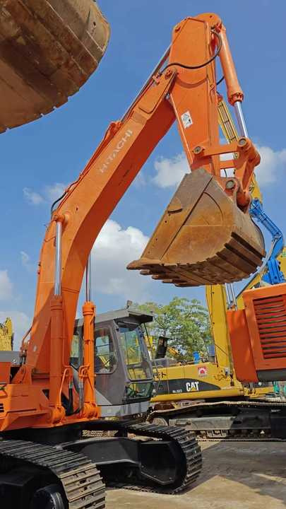 Original Japan Hitachi ZX450 Excavator Hitachi Excavator in Low Price for Hot Sale - Kāpurķēžu ekskavators: foto 5 Original Japan Hitachi ZX450 Excavator Hitachi Excavator in Low Price for Hot Sale - Kāpurķēžu ekskavators: foto 5
