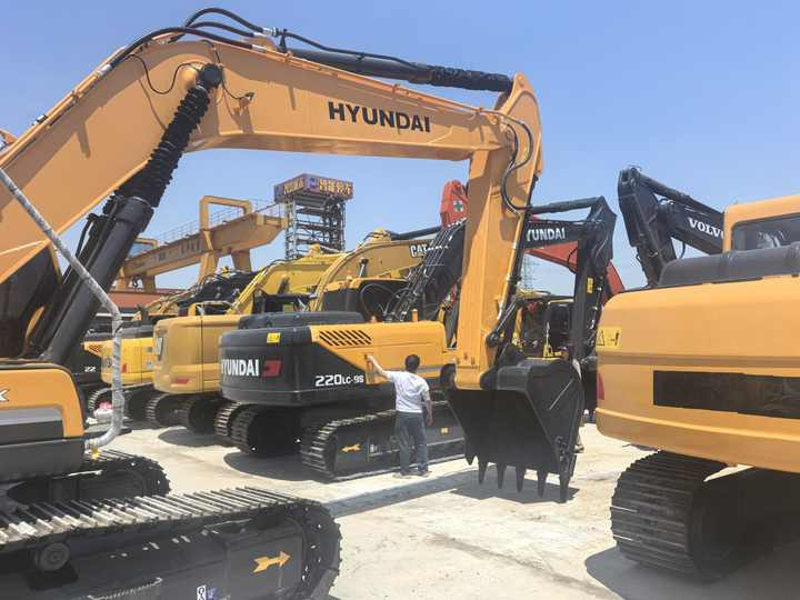 Reliable Used Hyundai 305 Hydraulic Excavator | 30% Below New Price | Alibaba Verified Supplier - Kāpurķēžu ekskavators: foto 3 Reliable Used Hyundai 305 Hydraulic Excavator | 30% Below New Price | Alibaba Verified Supplier - Kāpurķēžu ekskavators: foto 3