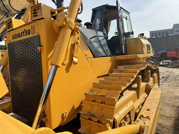 Second Hand Koamtsu D155 Bulldozer Hot Sale , komatsu D60 65 D85 D155 - Buldozers: foto 4 Second Hand Koamtsu D155 Bulldozer Hot Sale , komatsu D60 65 D85 D155 - Buldozers: foto 4