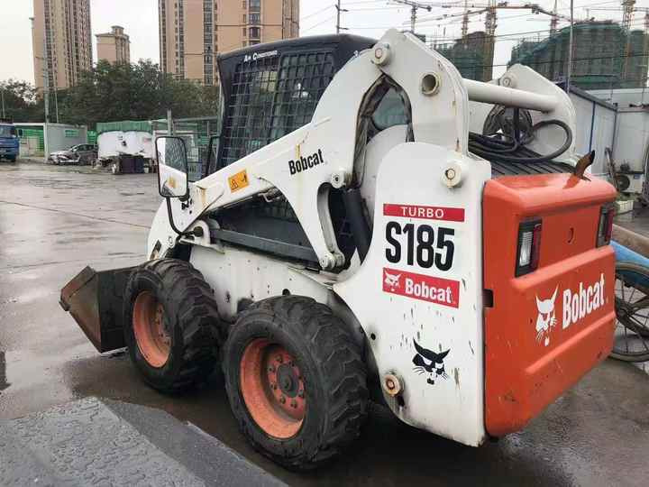 Used Bob Cat Bob Cat S185 Used Mini Skid Steer Wheel Loader Multifunctional Track Loaders Bobcat - Riteņu iekrāvējs: foto 2 Used Bob Cat Bob Cat S185 Used Mini Skid Steer Wheel Loader Multifunctional Track Loaders Bobcat - Riteņu iekrāvējs: foto 2