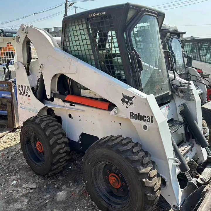 Used Bob Cat Bob Cat S300 Used Skid Steer Wheel Loader Multifunctional Track Loaders Bobcat - Riteņu iekrāvējs: foto 1 Used Bob Cat Bob Cat S300 Used Skid Steer Wheel Loader Multifunctional Track Loaders Bobcat - Riteņu iekrāvējs: foto 1