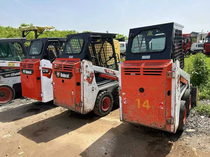 Used Bobcat S70 Skid Teer in Stock Good Condition bobcat S70 S160 185 300 330 Skid Steer for Sale - Kompaktiekrāvējs: foto 4 Used Bobcat S70 Skid Teer in Stock Good Condition bobcat S70 S160 185 300 330 Skid Steer for Sale - Kompaktiekrāvējs: foto 4