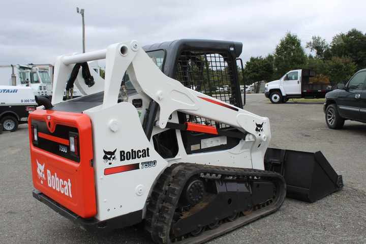 Used Bobcat T590 UsedSkid Steer Loader with Good Condition for Sale S160 S300 S185 S330 - Kompaktiekrāvējs: foto 5 Used Bobcat T590 UsedSkid Steer Loader with Good Condition for Sale S160 S300 S185 S330 - Kompaktiekrāvējs: foto 5