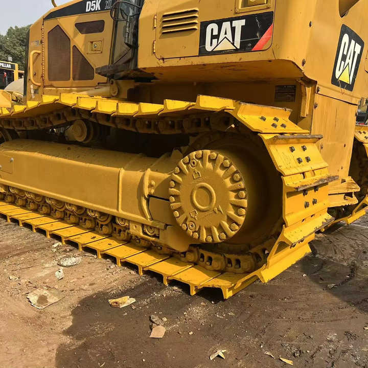 Used Cat Mini Bulldozer D5k Cat Dozers - Buldozers: foto 1 Used Cat Mini Bulldozer D5k Cat Dozers - Buldozers: foto 1