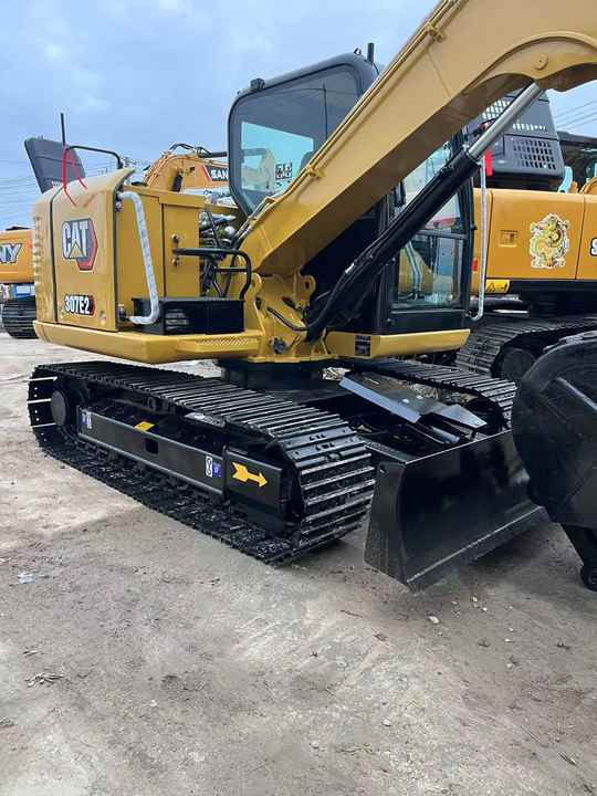 Used Caterpillar CAT 307E2 Crawler Mini Hydraulic Digger Second Hand Cat 307E2 Excavator - Ekskavators: foto 2 Used Caterpillar CAT 307E2 Crawler Mini Hydraulic Digger Second Hand Cat 307E2 Excavator - Ekskavators: foto 2