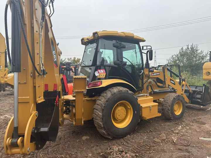 Used Caterpillar CAT 450F Retro Excavator CAT420F Cheap Price for Sale - Ekskavators-iekrāvējs: foto 2 Used Caterpillar CAT 450F Retro Excavator CAT420F Cheap Price for Sale - Ekskavators-iekrāvējs: foto 2