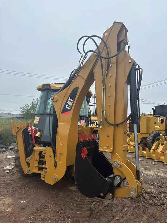 Used Caterpillar CAT 450F Retro Excavator CAT420F Cheap Price for Sale - Ekskavators-iekrāvējs: foto 3 Used Caterpillar CAT 450F Retro Excavator CAT420F Cheap Price for Sale - Ekskavators-iekrāvējs: foto 3