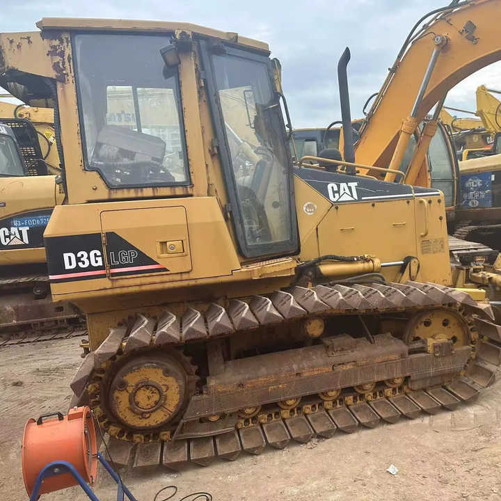 Used Caterpillar CAT D3G Land Road Motor Bulldozer CAT Used Grader Cheap Price for Sale - Buldozers: foto 1 Used Caterpillar CAT D3G Land Road Motor Bulldozer CAT Used Grader Cheap Price for Sale - Buldozers: foto 1