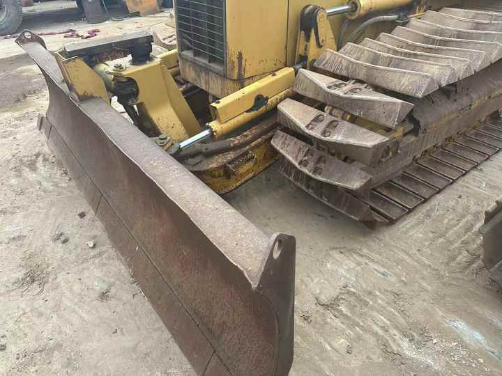 Used Caterpillar CAT D3G Land Road Motor Bulldozer CAT Used Grader Cheap Price for Sale - Buldozers: foto 5 Used Caterpillar CAT D3G Land Road Motor Bulldozer CAT Used Grader Cheap Price for Sale - Buldozers: foto 5