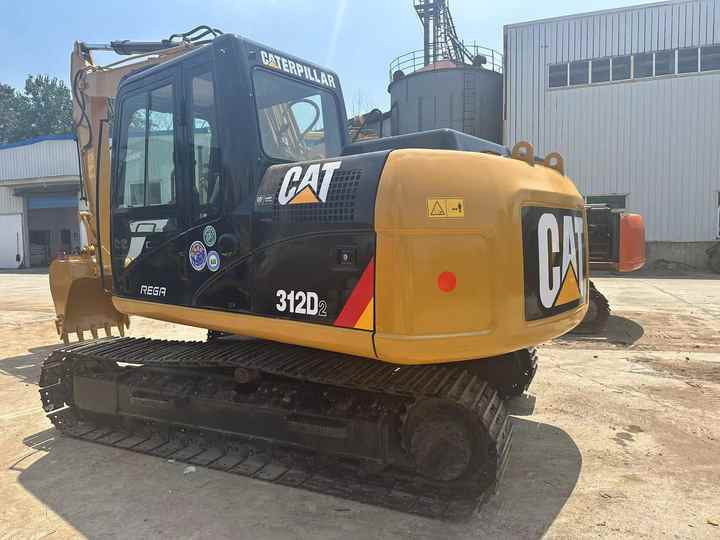 Used Caterpillar Cat312D2 Excavator Original Japan Heavy Machinery Caterpillar 312D2 Excavator for Sale - Kāpurķēžu ekskavators: foto 4 Used Caterpillar Cat312D2 Excavator Original Japan Heavy Machinery Caterpillar 312D2 Excavator for Sale - Kāpurķēžu ekskavators: foto 4