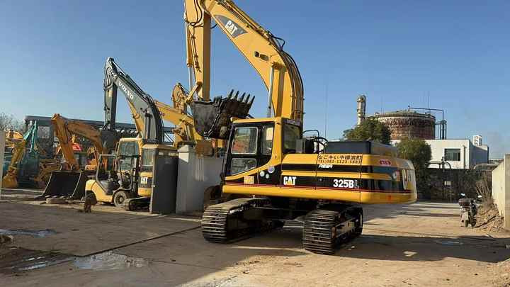 Used Digger CAT 325BL Construction Machinery Construction Digger Used CAT 325BL Cheap Excavator - Kāpurķēžu ekskavators: foto 3 Used Digger CAT 325BL Construction Machinery Construction Digger Used CAT 325BL Cheap Excavator - Kāpurķēžu ekskavators: foto 3