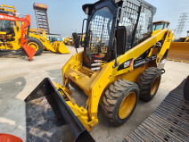 Used Front Loader Tractor CAT 246D Skid Steer Loader / Used Cat 226B 246C 246d Mini Skid Steer Loader in Stock - Kompaktiekrāvējs: foto 4 Used Front Loader Tractor CAT 246D Skid Steer Loader / Used Cat 226B 246C 246d Mini Skid Steer Loader in Stock - Kompaktiekrāvējs: foto 4