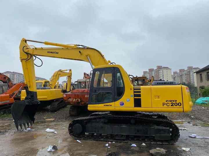 Used Good Quality Japan Original PC200-6 in Good Condition PC200-6 Komatsu - Kāpurķēžu ekskavators: foto 5 Used Good Quality Japan Original PC200-6 in Good Condition PC200-6 Komatsu - Kāpurķēžu ekskavators: foto 5