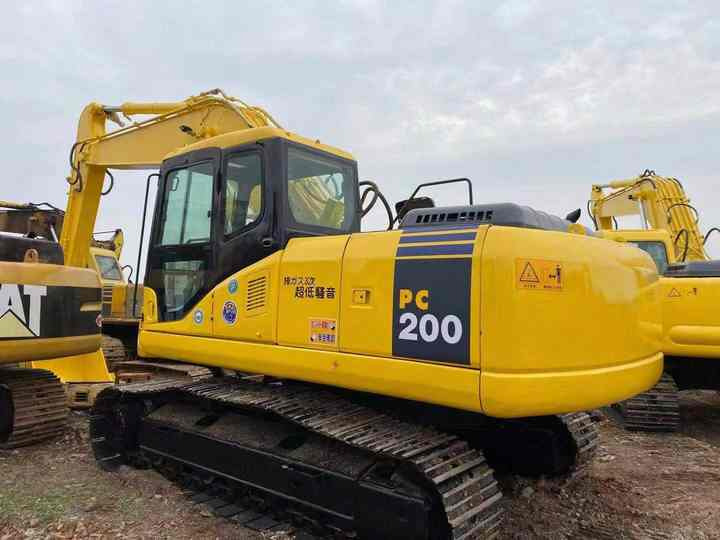 Used Good Quality Japan Original PC200-7 in Good Condition PC200-7 Komatsu - Kāpurķēžu ekskavators: foto 2 Used Good Quality Japan Original PC200-7 in Good Condition PC200-7 Komatsu - Kāpurķēžu ekskavators: foto 2