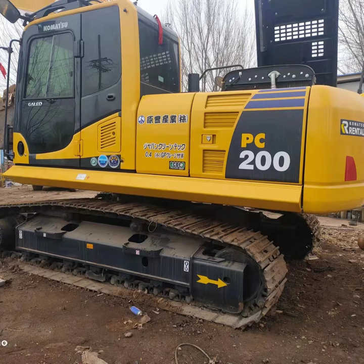 Used Good Quality Japan Original PC200-8 in Good Condition PC200-8 Komatsu - Kāpurķēžu ekskavators: foto 1 Used Good Quality Japan Original PC200-8 in Good Condition PC200-8 Komatsu - Kāpurķēžu ekskavators: foto 1