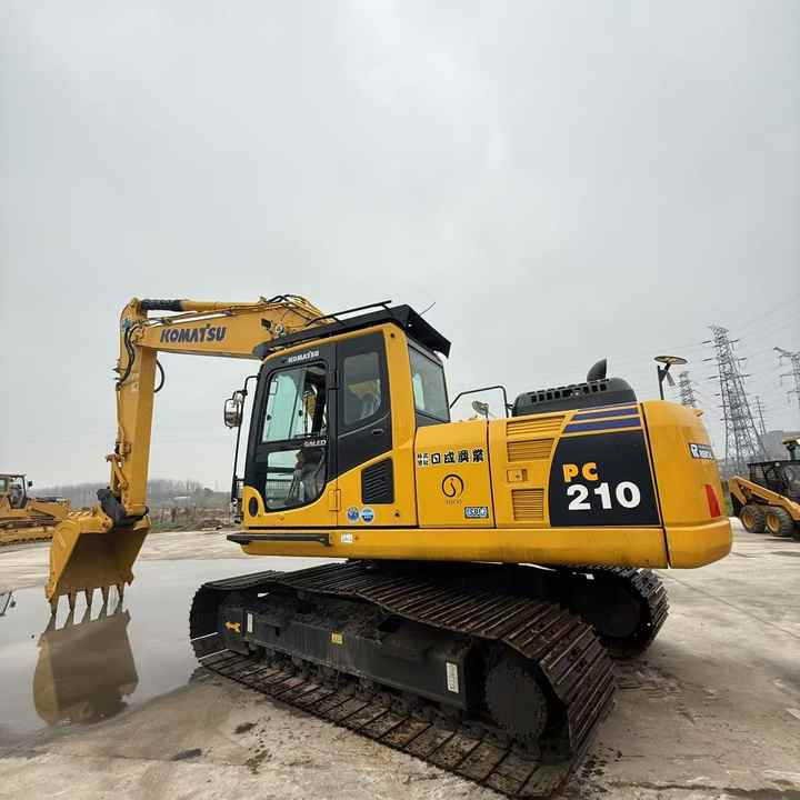 Used Good Quality Japan Original PC210-8 in Good Condition PC210-8 Komatsu - Kāpurķēžu ekskavators: foto 5 Used Good Quality Japan Original PC210-8 in Good Condition PC210-8 Komatsu - Kāpurķēžu ekskavators: foto 5