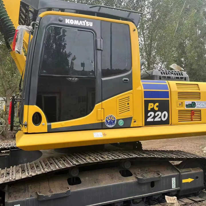 Used Good Quality Japan Original PC220-8 in Good Condition PC220-8 Komatsu - Kāpurķēžu ekskavators: foto 1 Used Good Quality Japan Original PC220-8 in Good Condition PC220-8 Komatsu - Kāpurķēžu ekskavators: foto 1