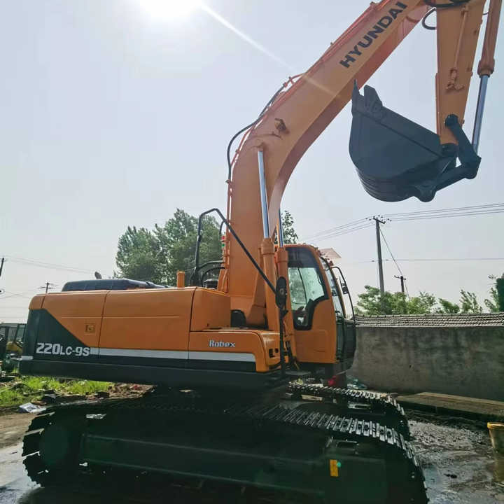 Used HYUNDAI R220-9S New Model Excavator Second Hand Machine Popular Brand Korean hyundai Hydraulic Machinery - Ekskavators: foto 1 Used HYUNDAI R220-9S New Model Excavator Second Hand Machine Popular Brand Korean hyundai Hydraulic Machinery - Ekskavators: foto 1