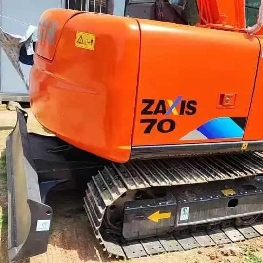 Used Hitachi Excavator ZX70 7ton Japan Import Second Hand Small Crawler ZX70 Excavator for Sale - Kāpurķēžu ekskavators: foto 3 Used Hitachi Excavator ZX70 7ton Japan Import Second Hand Small Crawler ZX70 Excavator for Sale - Kāpurķēžu ekskavators: foto 3
