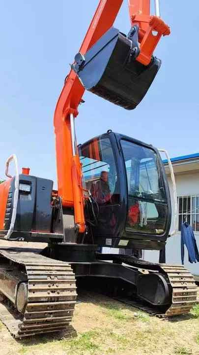 Used Hitachi Excavator ZX70 7ton Japan Import Second Hand Small Crawler ZX70 Excavator for Sale - Kāpurķēžu ekskavators: foto 2 Used Hitachi Excavator ZX70 7ton Japan Import Second Hand Small Crawler ZX70 Excavator for Sale - Kāpurķēžu ekskavators: foto 2