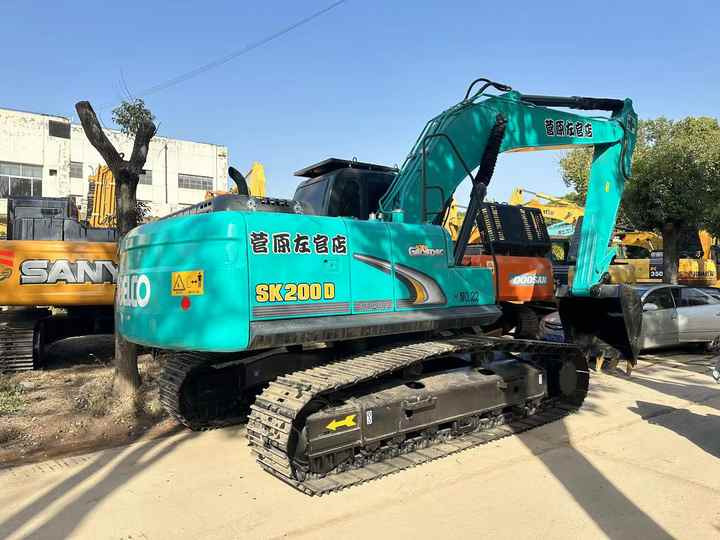 Used Japan Kobelco SK200-8 Crawler Excavator New Arrival Earth-moving Machine for Sale - Ekskavators: foto 4 Used Japan Kobelco SK200-8 Crawler Excavator New Arrival Earth-moving Machine for Sale - Ekskavators: foto 4