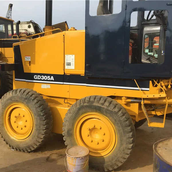 Used Komatsu GD305 Motor Grader Cheap Price Komatsu Road Grader GD305 Good Condition in China - Greiders: foto 1 Used Komatsu GD305 Motor Grader Cheap Price Komatsu Road Grader GD305 Good Condition in China - Greiders: foto 1
