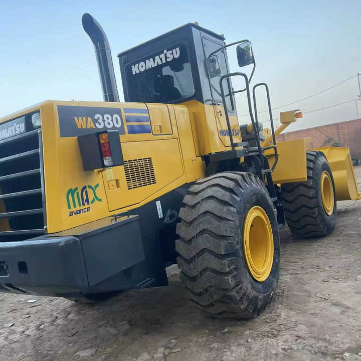 Used Komatsu WA380-3 Front Loader in Very Good Condition Strong Power komatsu 380 Wheel Loader Low Price Hot Sale - Riteņu iekrāvējs: foto 1 Used Komatsu WA380-3 Front Loader in Very Good Condition Strong Power komatsu 380 Wheel Loader Low Price Hot Sale - Riteņu iekrāvējs: foto 1