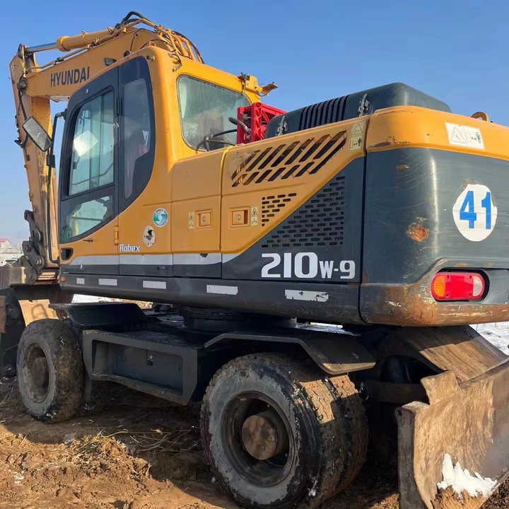 Used Korea Brand Original hyundai 210w-9 Wheel Excavator for Sale Used hyundai Wheel Excavator - Kāpurķēžu ekskavators: foto 1 Used Korea Brand Original hyundai 210w-9 Wheel Excavator for Sale Used hyundai Wheel Excavator - Kāpurķēžu ekskavators: foto 1