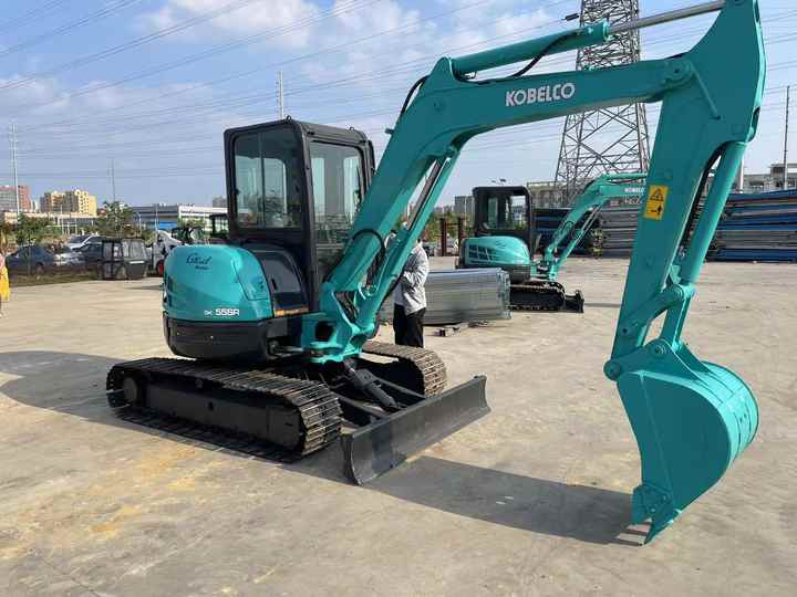 Used Mini Kobelco Sk55 5tons Excavator for Sale Used Construction Machinery Export - Ekskavators: foto 3 Used Mini Kobelco Sk55 5tons Excavator for Sale Used Construction Machinery Export - Ekskavators: foto 3